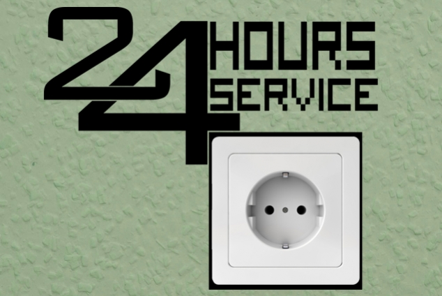 Steckdosentattoo "24 hours service" 